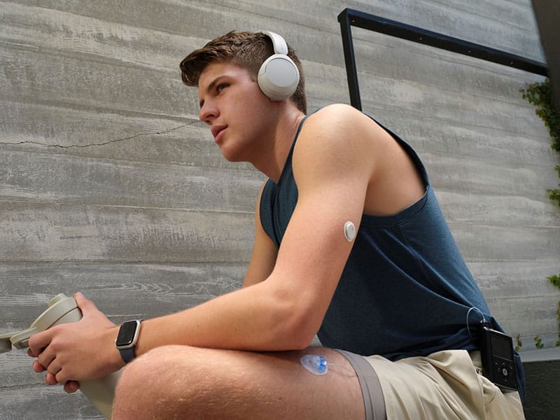 Roman with a headphone