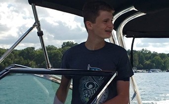 Living life as a high school freshman while having diabetes - Andrew's story